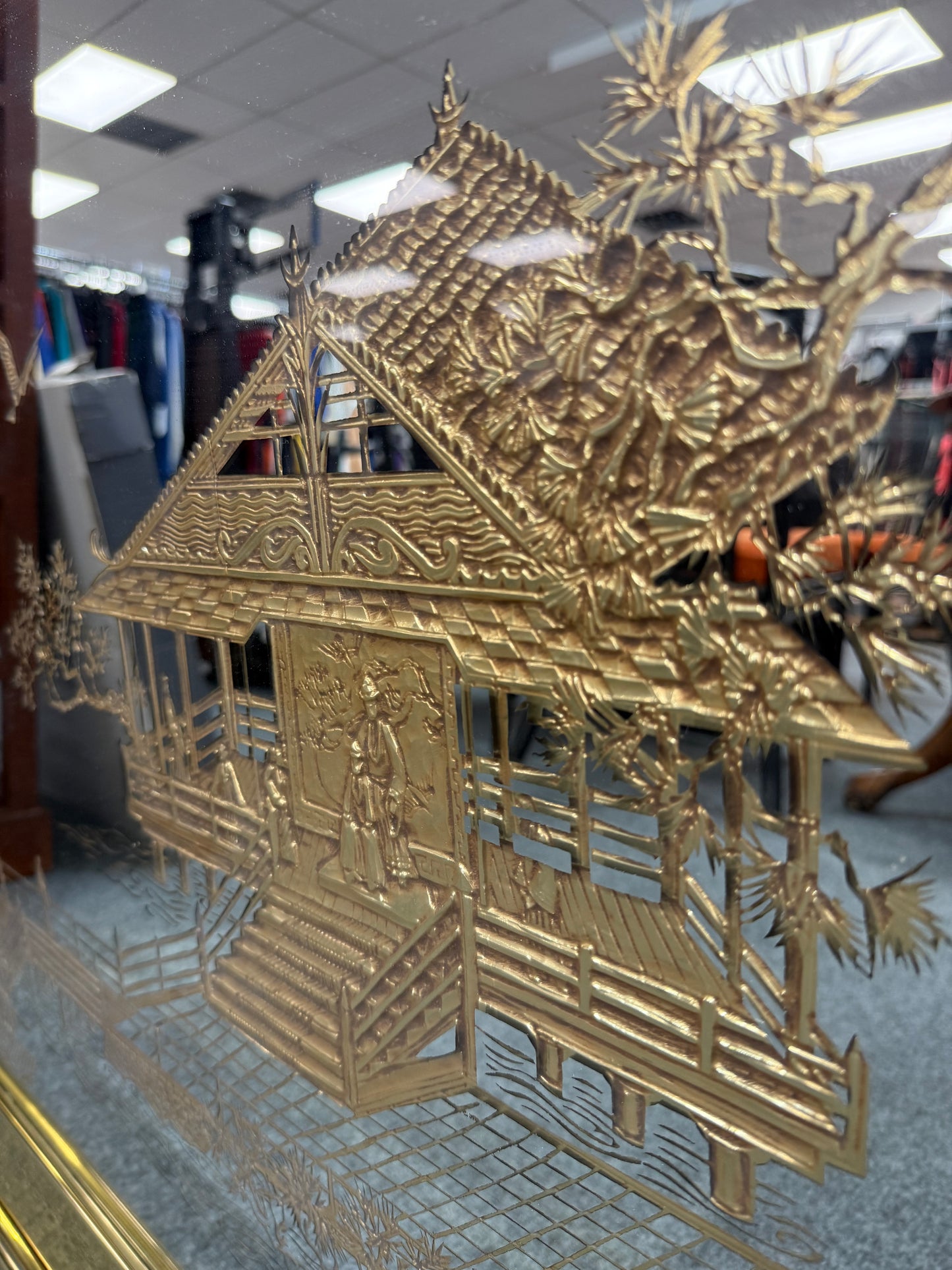 Vintage Asian-Inspired Gold Etched Mirror - Stunning Wall Art Decor