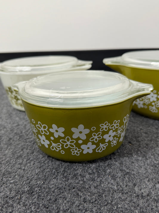 Vintage Pyrex Daisy & Spring Blossom Casserole Bowls with Lids - Set of 3